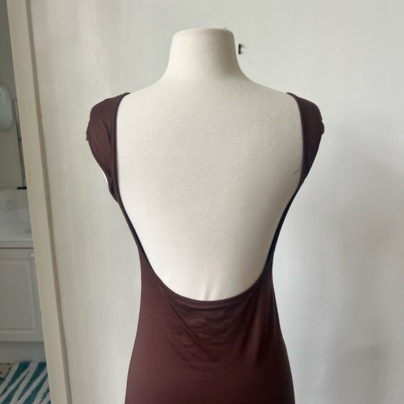 NWOT Brown Backless Bodycon Maxi Dress Size Medium - Picture 5 of 6